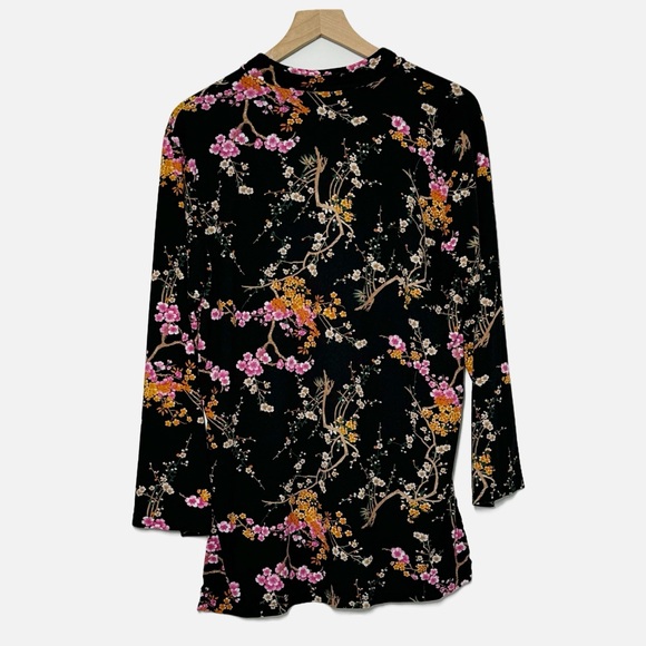 Natori Cherry blossoms print soft kimono tunic top Asian inspired black pink M - Picture 2 of 8